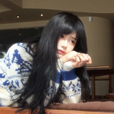 踏浪女人